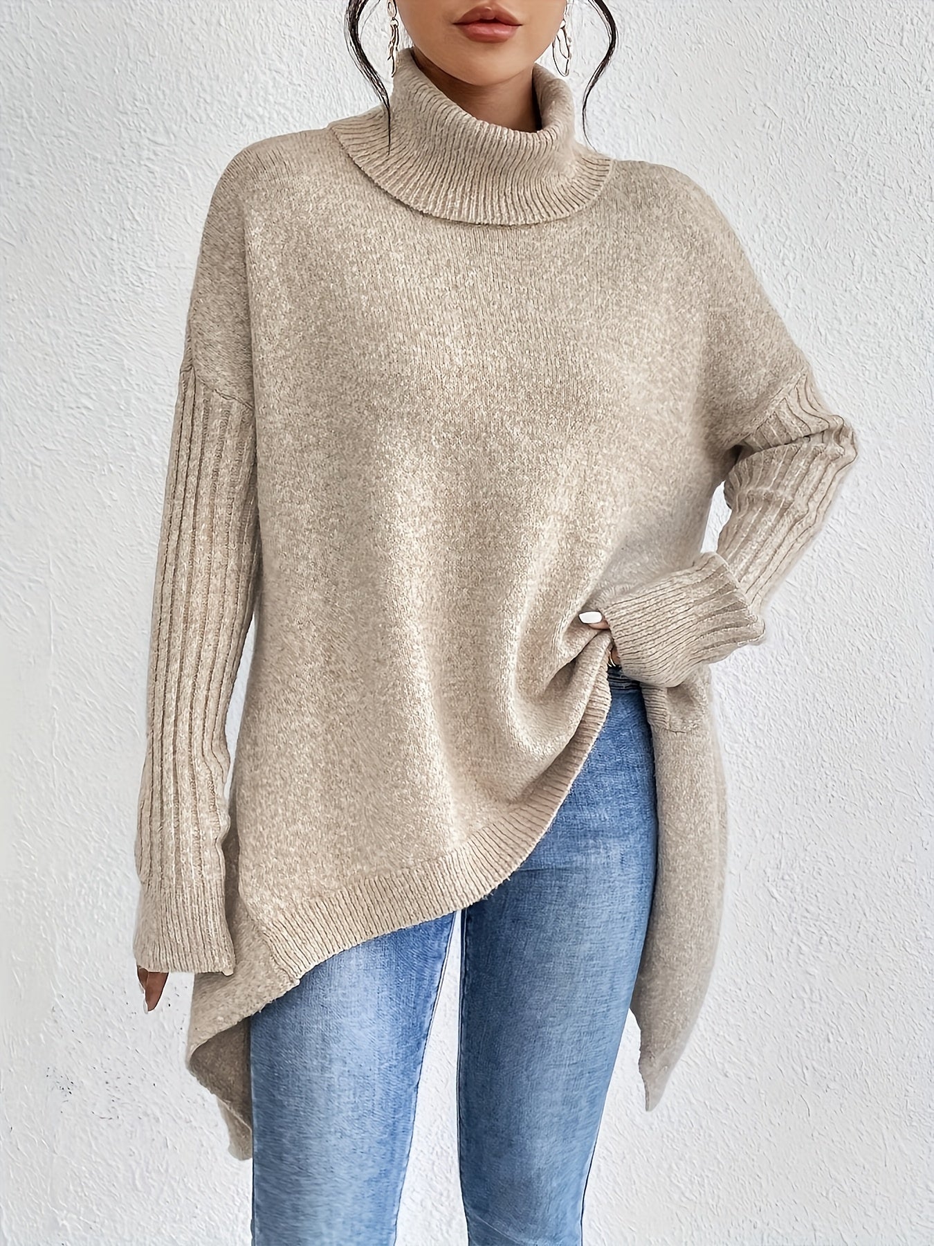 Pull chaud femme col roulé oversize – coupe asymétrique hiver cocooning