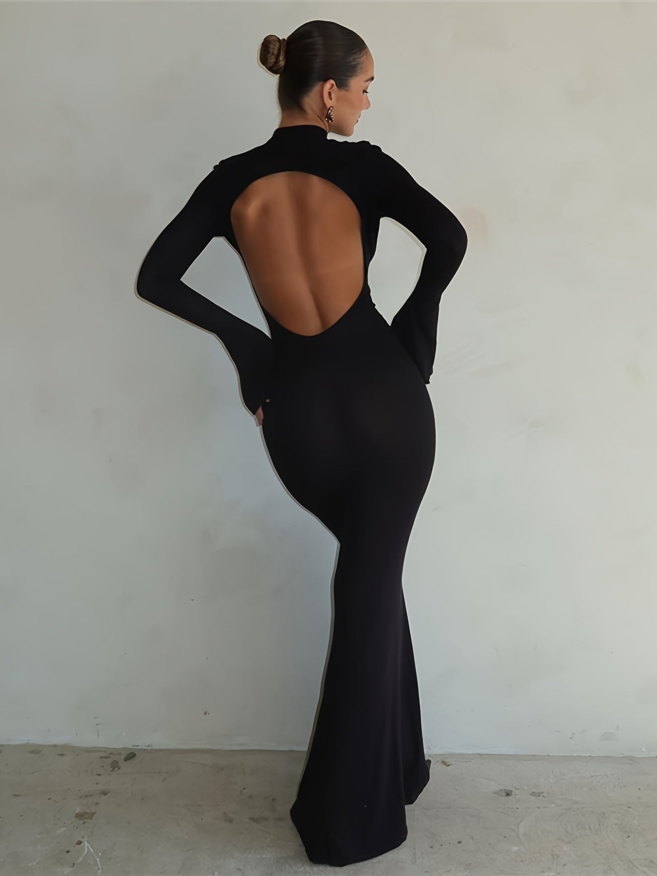 Robe longue moulante col montant femme