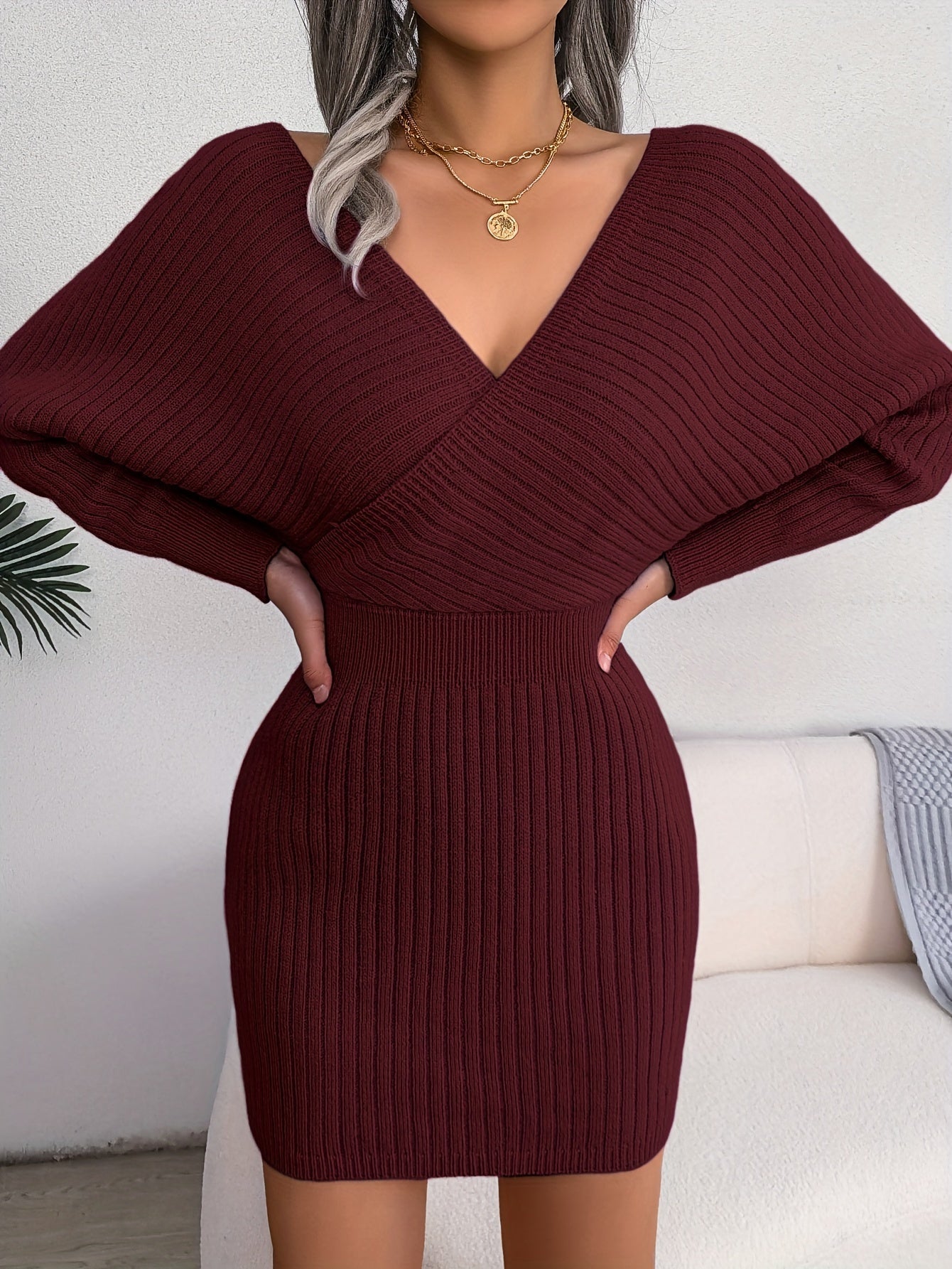 Robe pull moulante hiver femme col cache-cœur manches longues