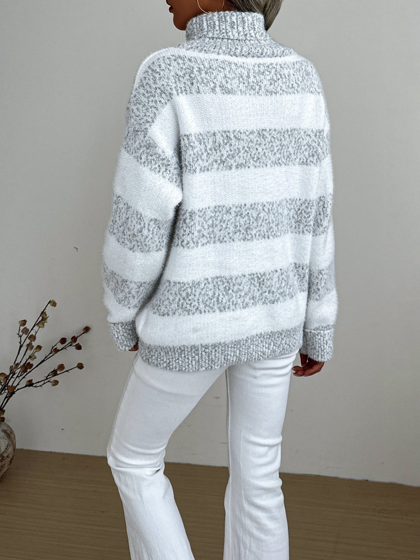 Pull chaud femme col roulé à rayures doux et cocooning