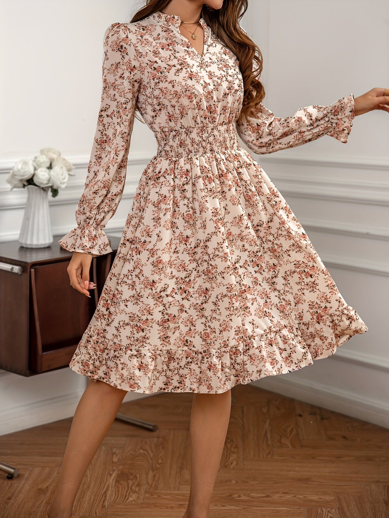 Robe mi-longue florale manches longues femme