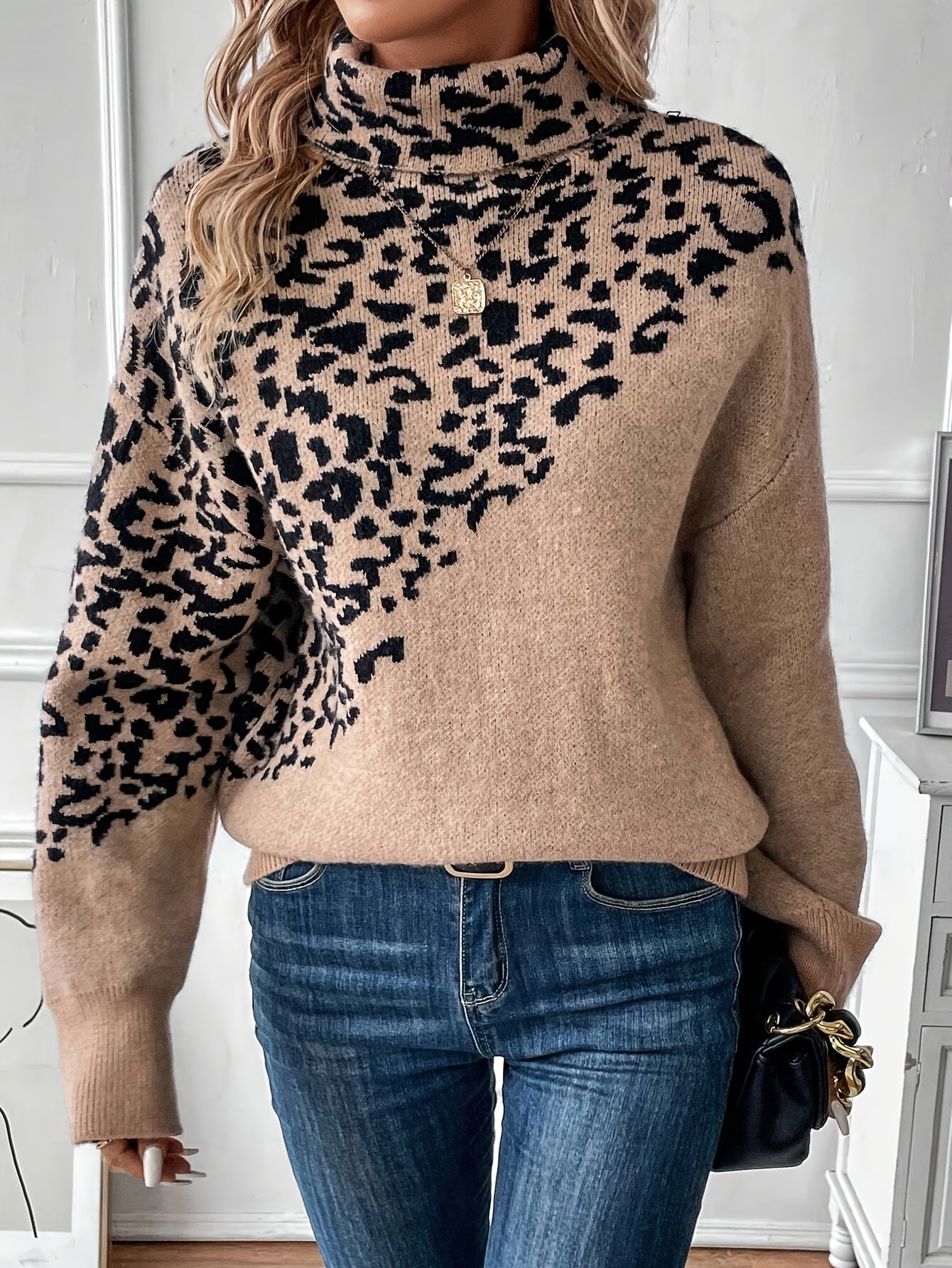 Pull chaud femme col roulé motif léopard