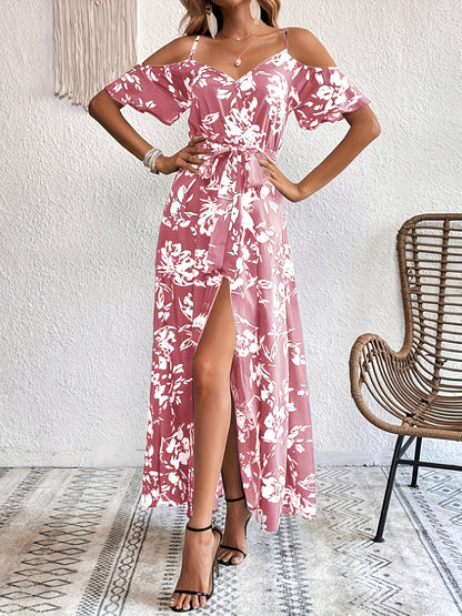 Robe longue fleurie à bretelles et épaules dénudées
