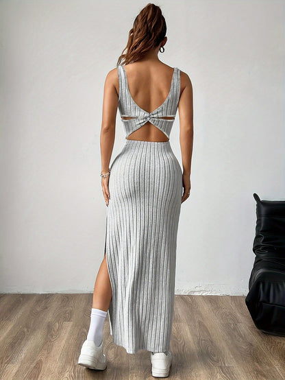 Robe longue dos nu femme en maille côtelée