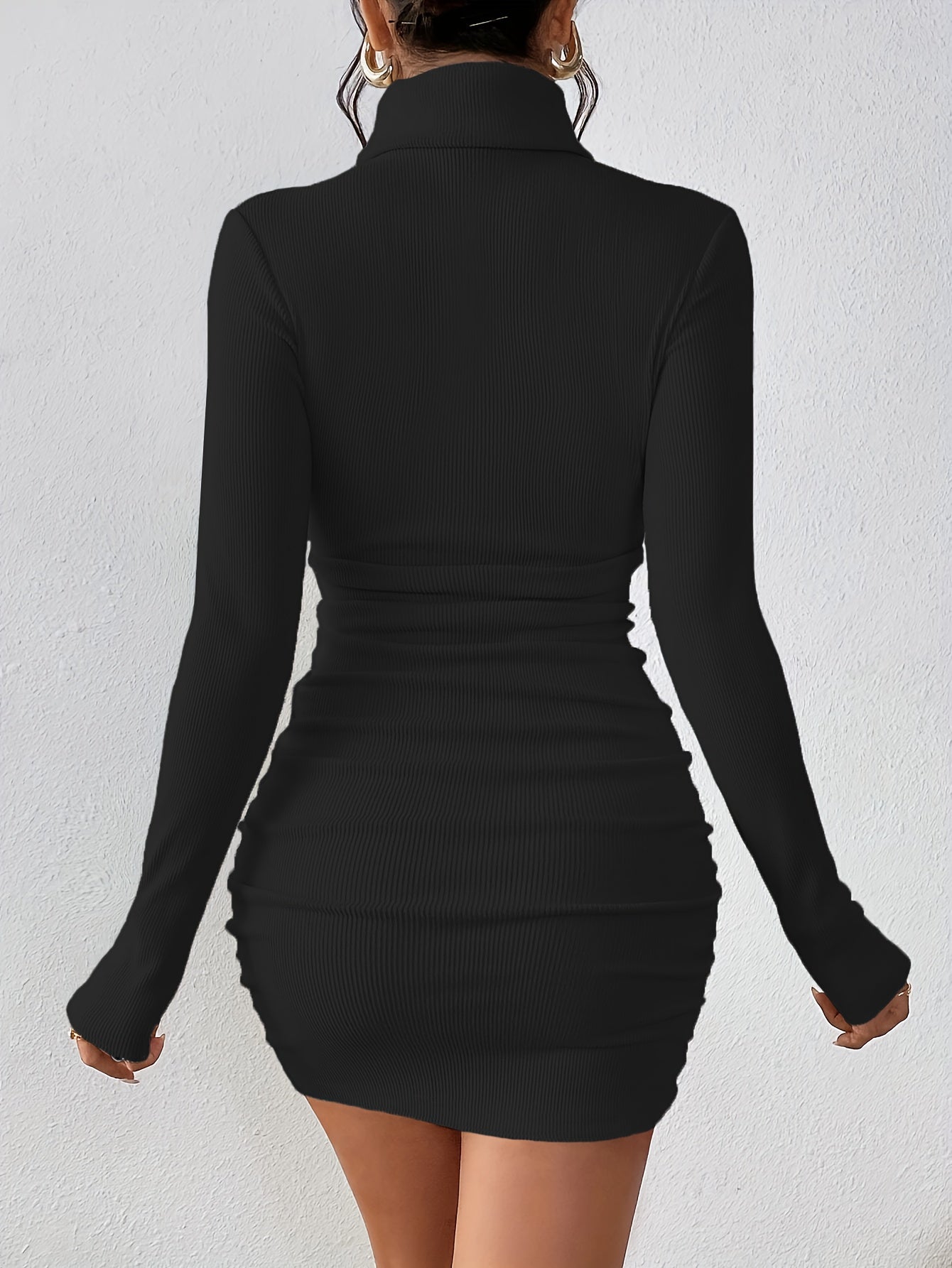 Robe pull moulante hiver femme col roulé manches longues