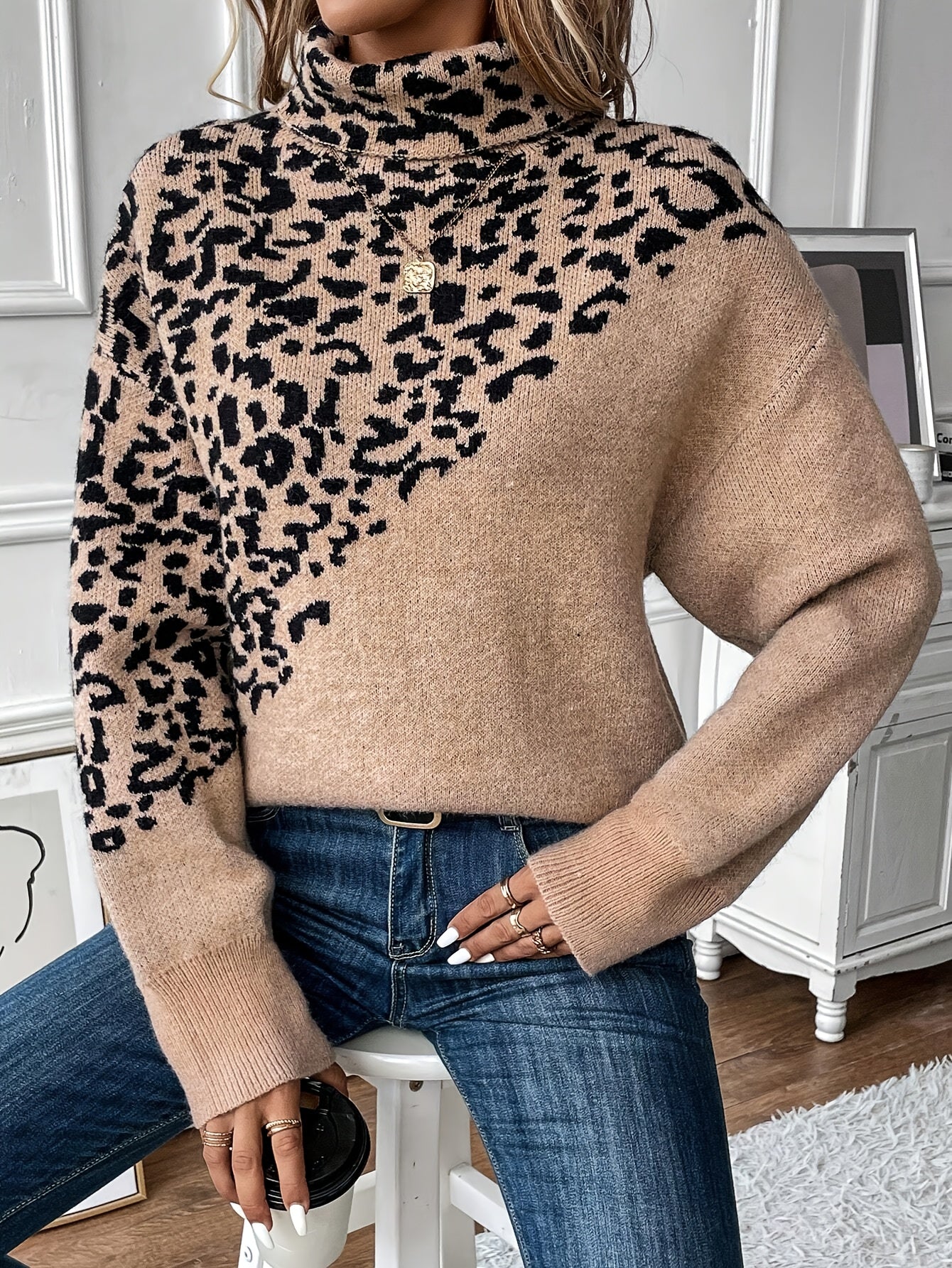 Pull chaud femme col roulé motif léopard