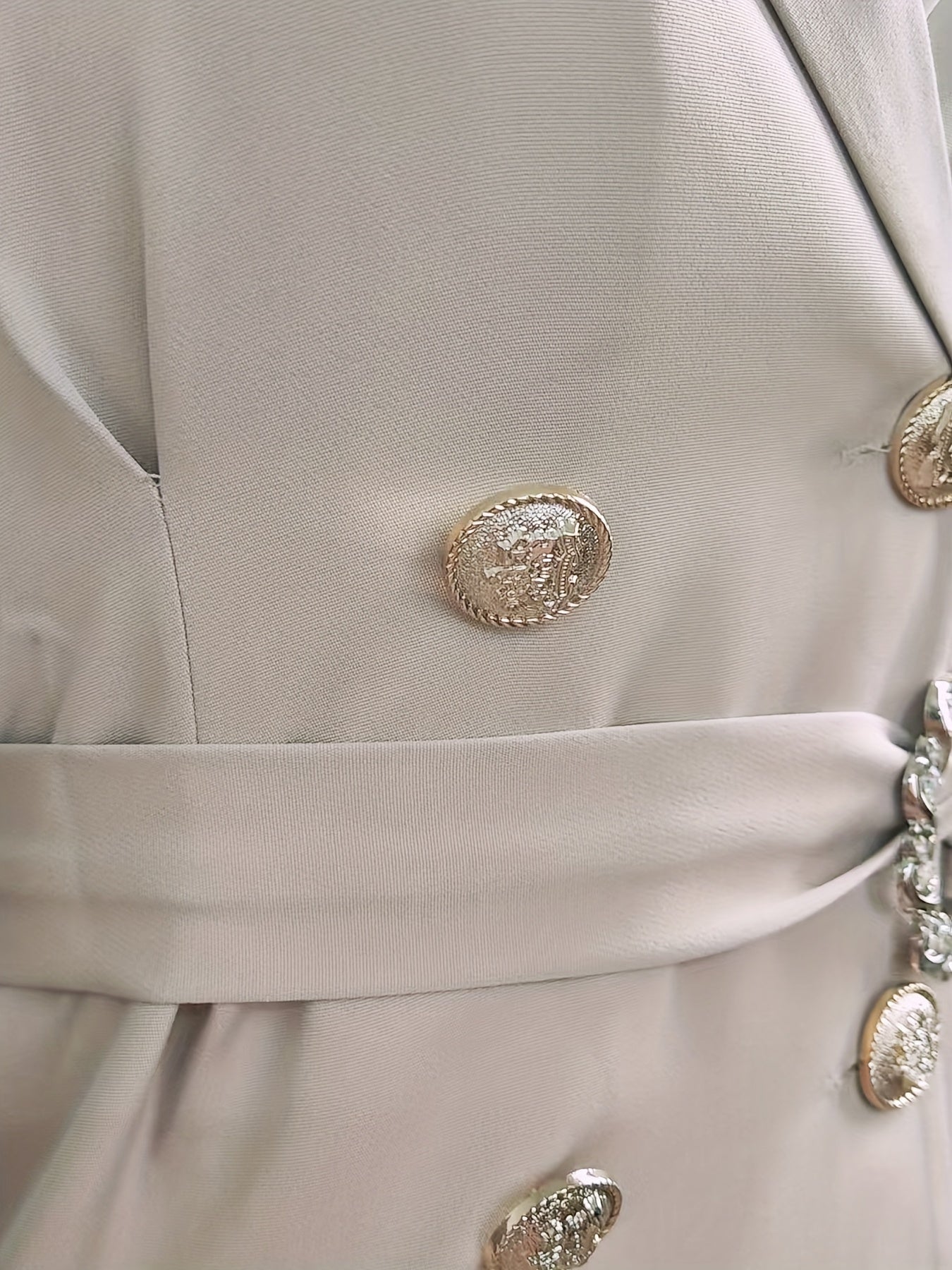 Robe blazer satinée femme à ceinture bijou
