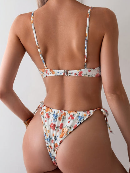 Maillot de bain 2 pièces fleuri femme noué sur les côtés