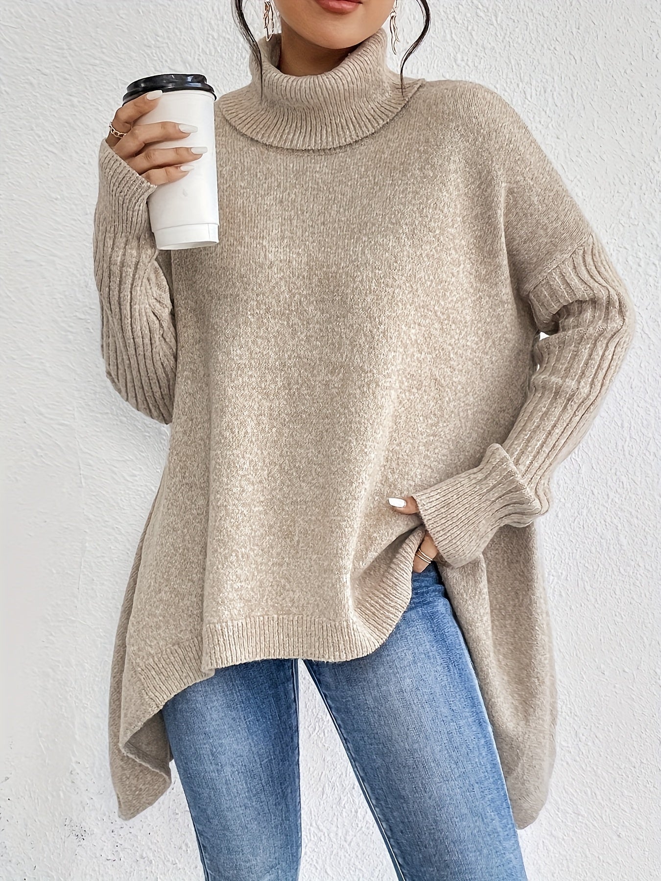 Pull chaud femme col roulé oversize – coupe asymétrique hiver cocooning