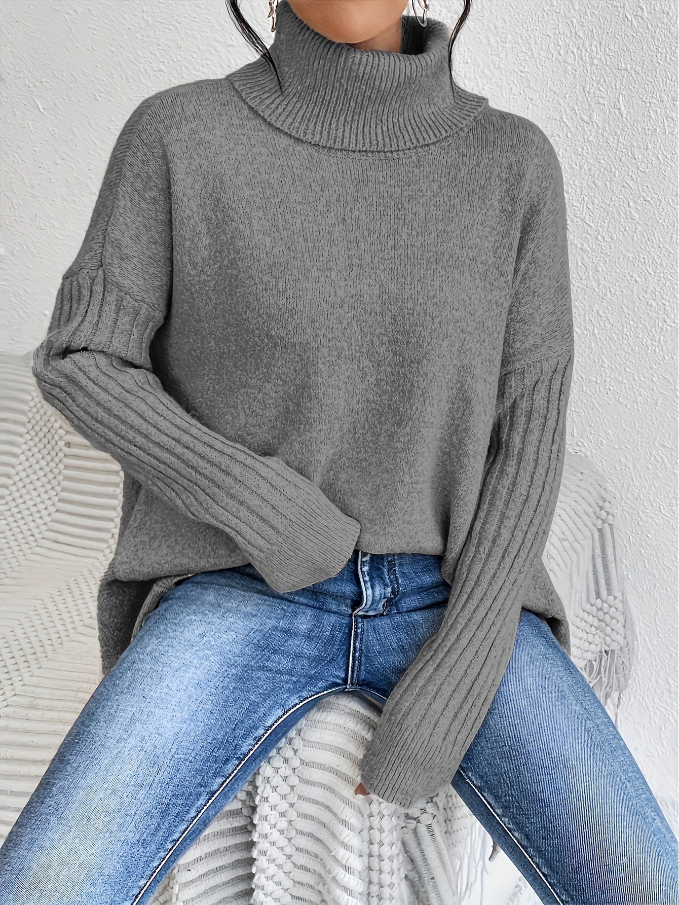 Pull chaud femme col roulé oversize – coupe asymétrique hiver cocooning