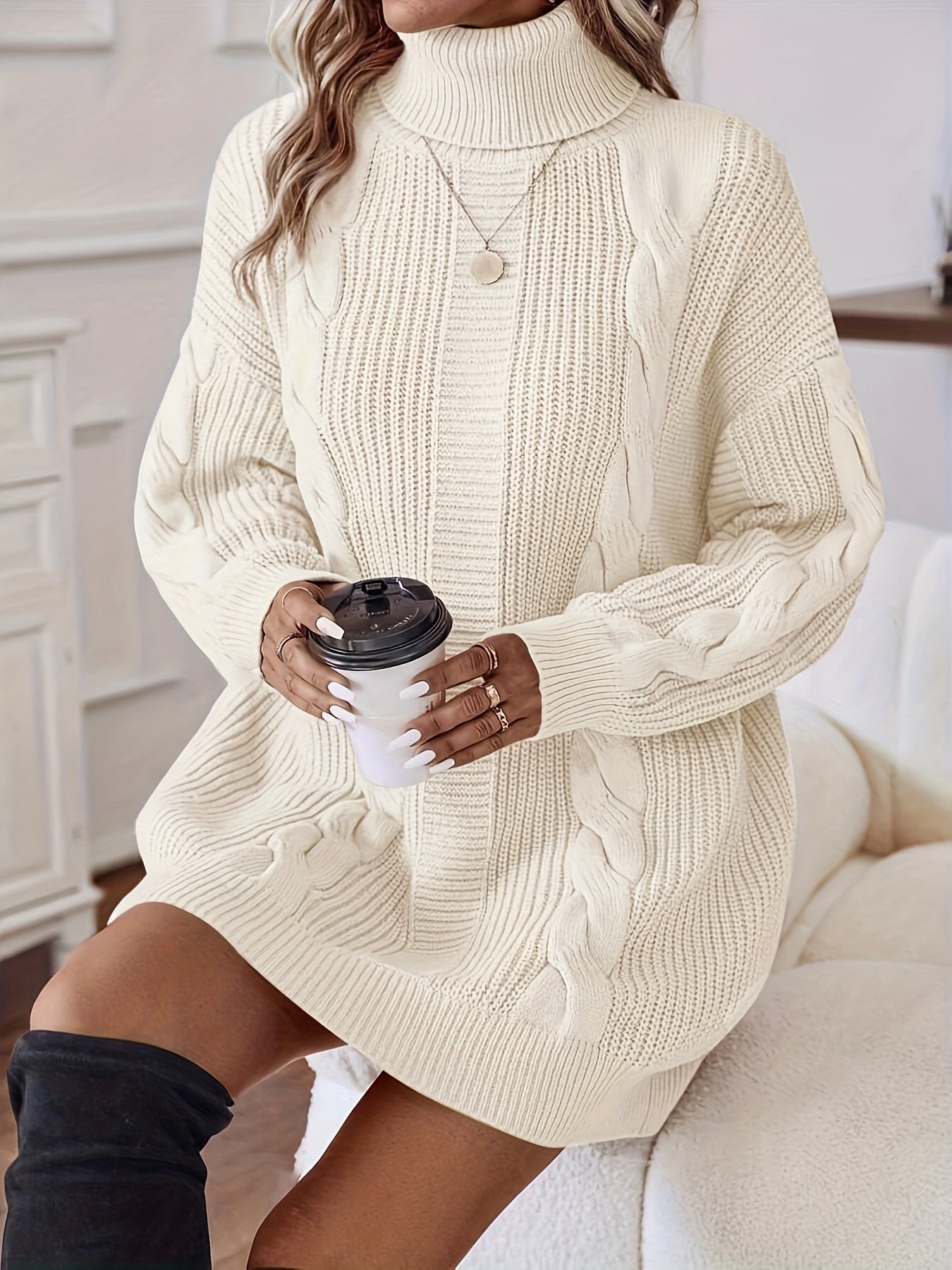 Robe d’hiver en grosse maille col roulé femme