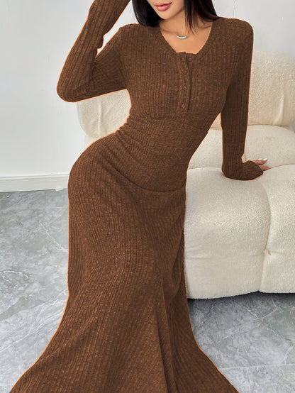 Robe longue en maille côtelée hiver femme près du corps