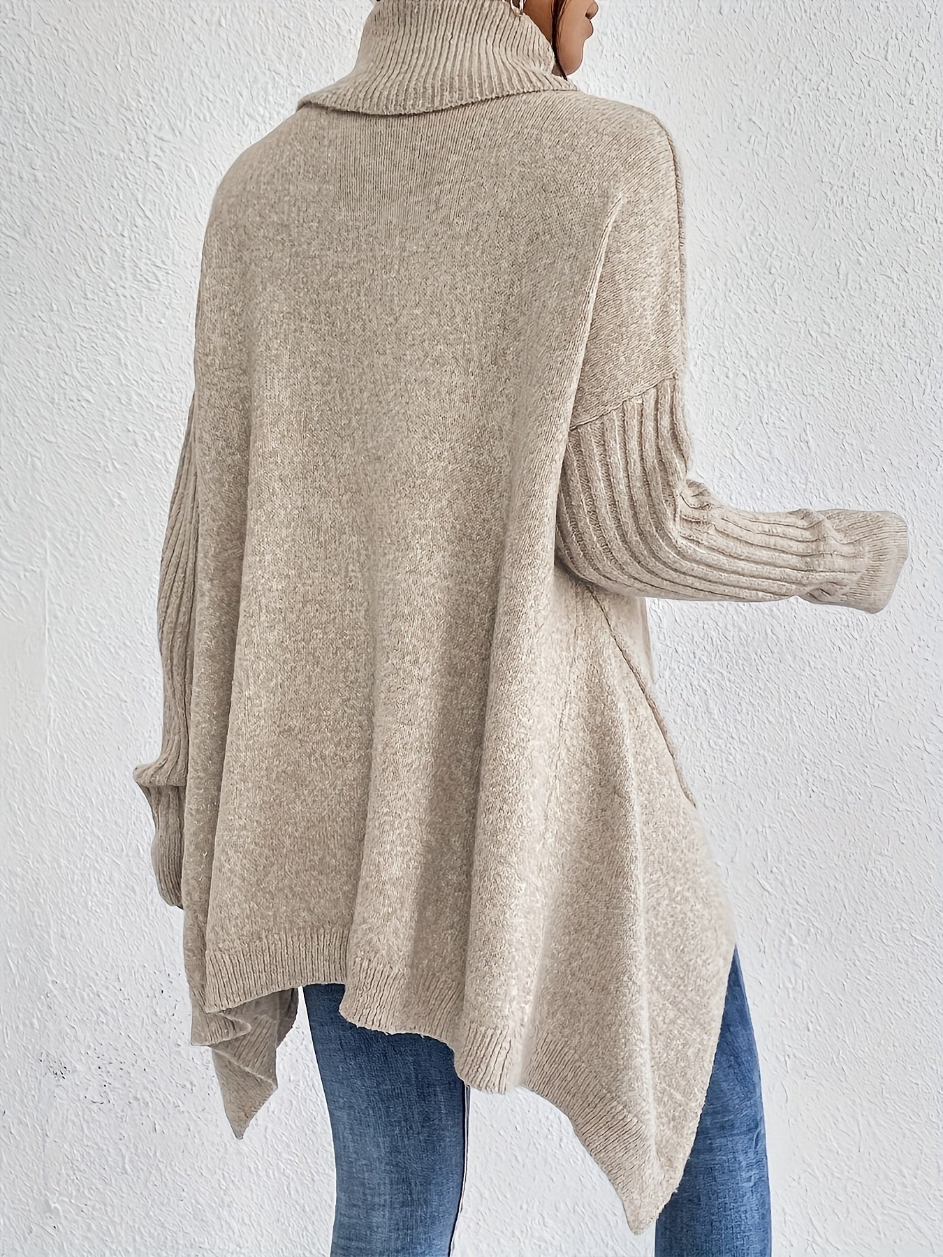Pull chaud femme col roulé oversize – coupe asymétrique hiver cocooning