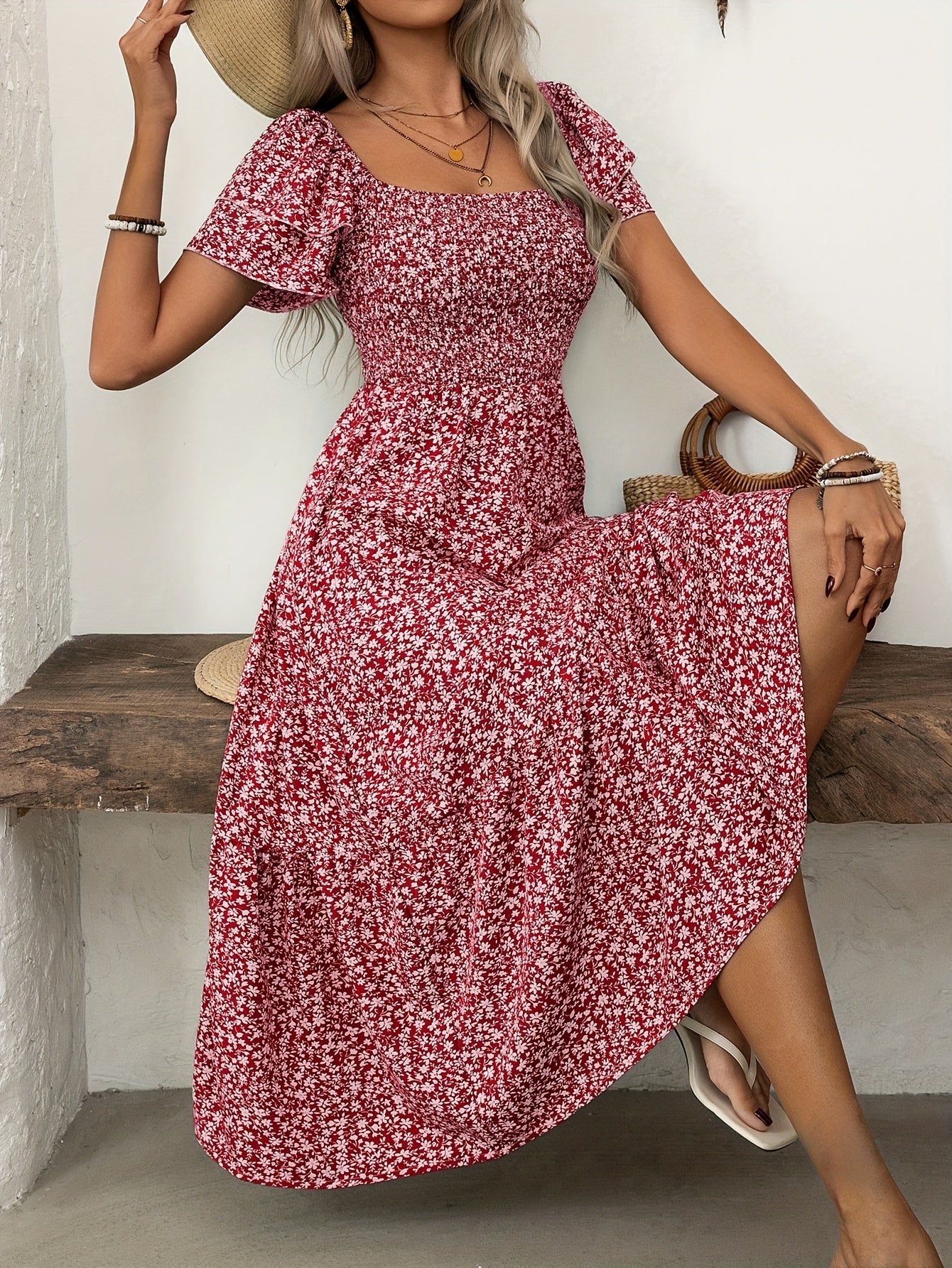 Robe mi-longue fleurie smockée – Vert émeraude