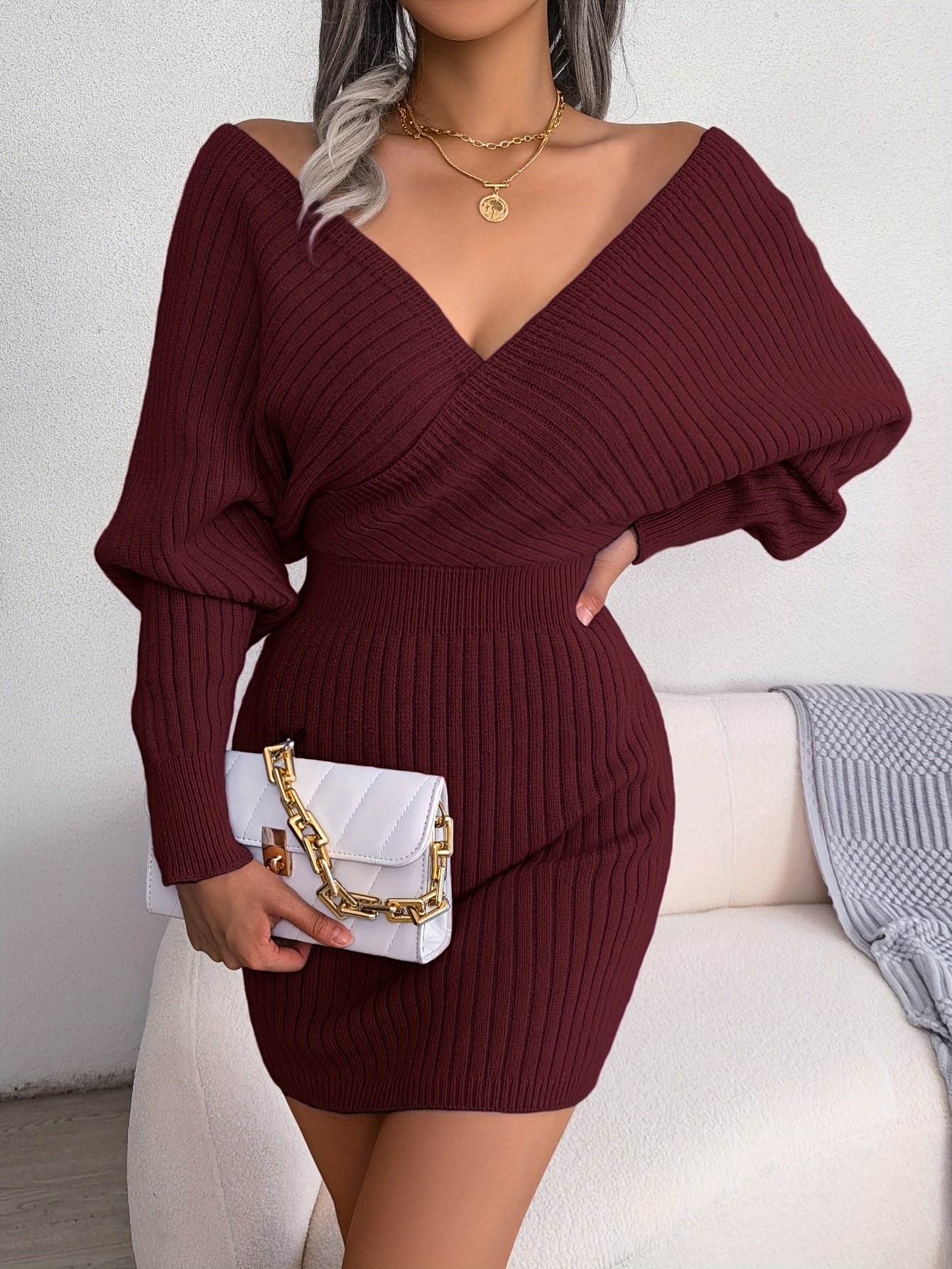Robe pull moulante hiver femme col cache-cœur manches longues