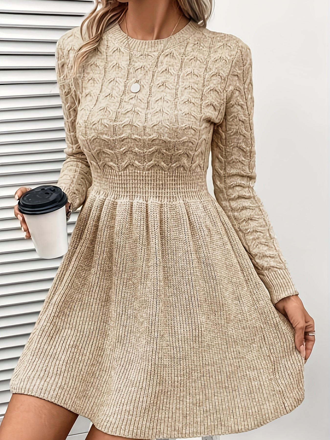 Robe pull évasée hiver femme en maille torsadée manches longues