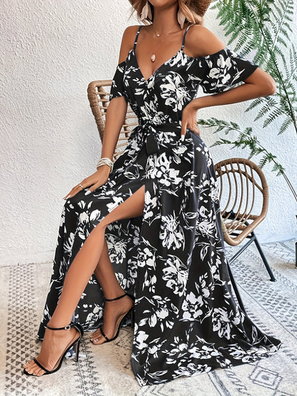 Robe longue fleurie à bretelles et épaules dénudées