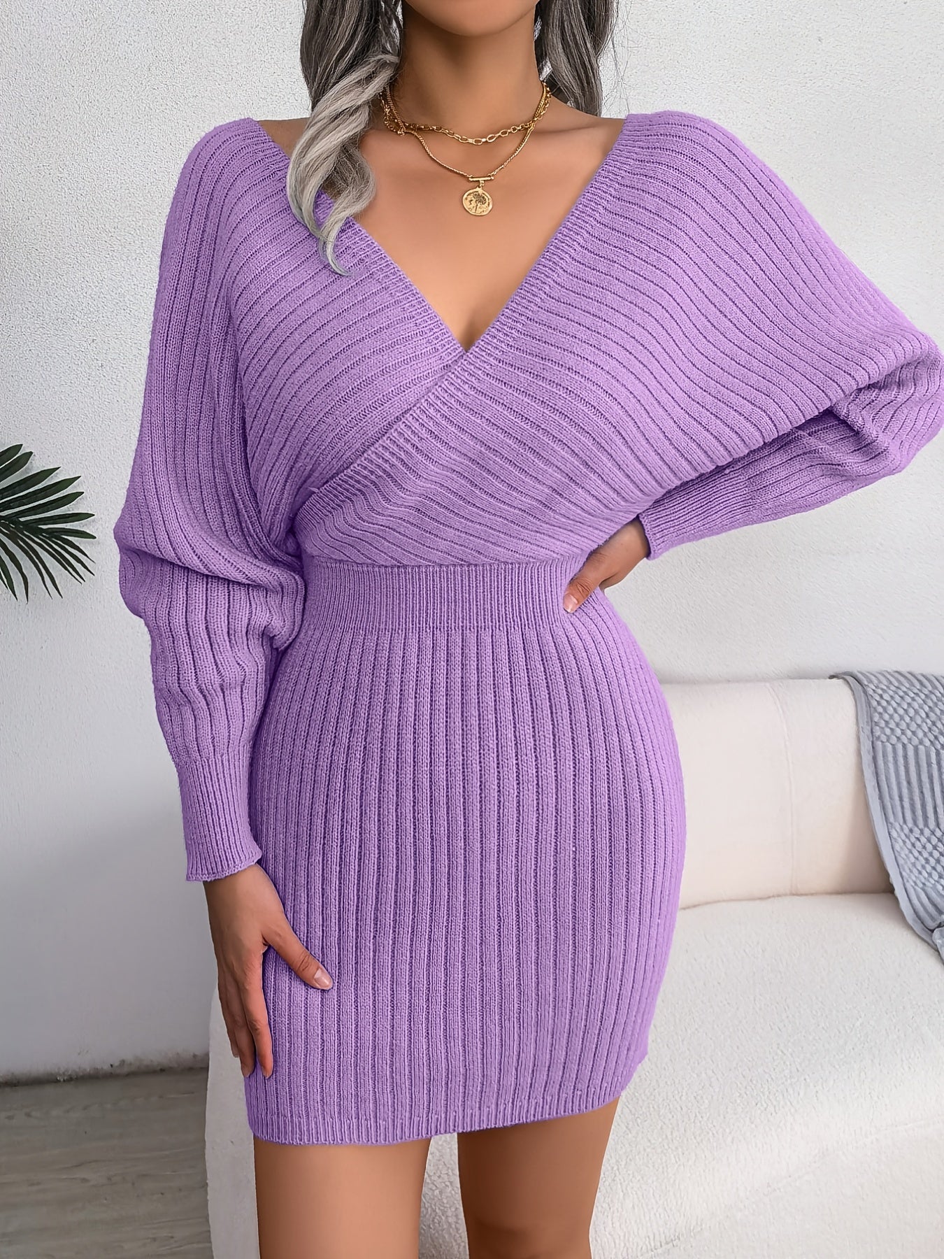 Robe pull moulante hiver femme col cache-cœur manches longues